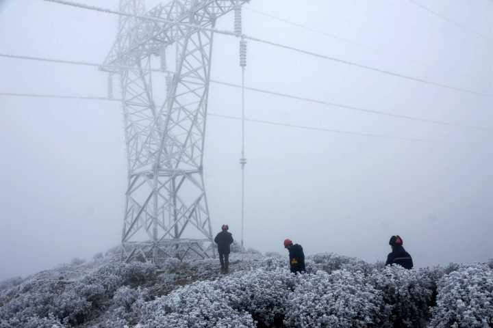 千里眼工业无人机在电力巡检中发挥优势(图1)